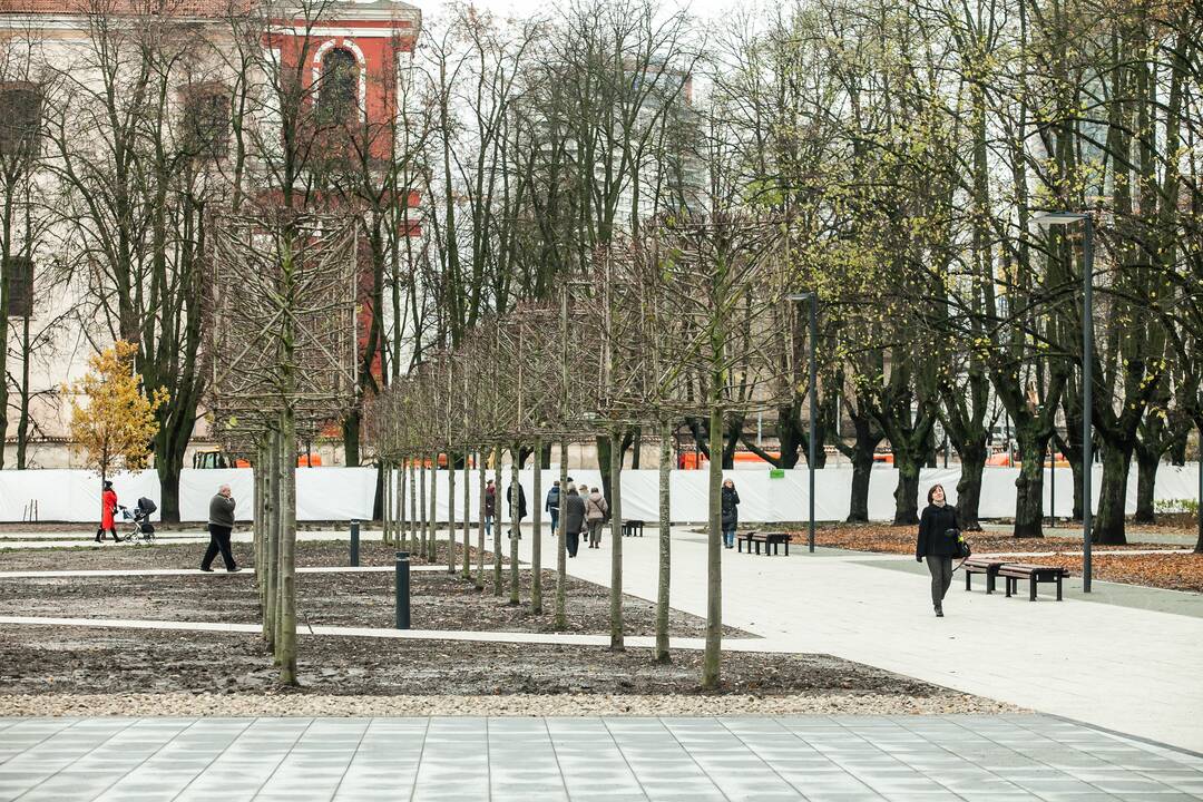 Atidaryta Lukiškių aikštė