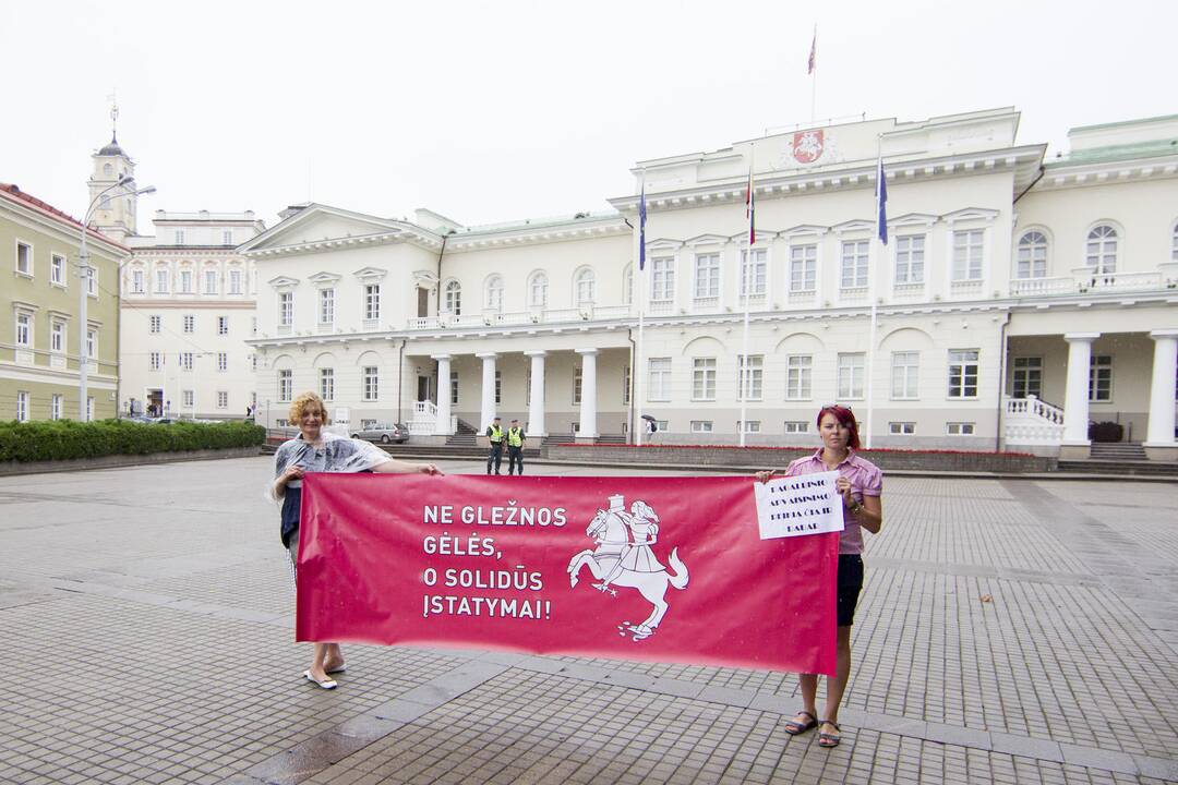 Piketas prieš Pagalbinio apvaisinimo įstatymą