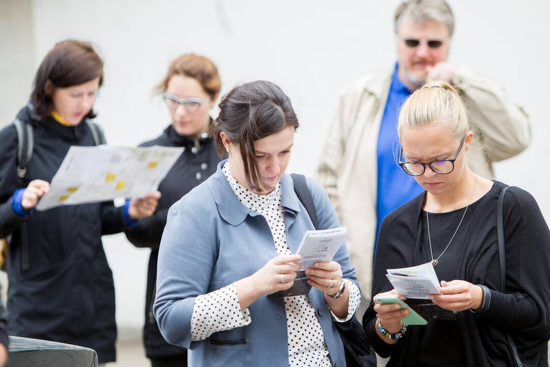 Atminimo lentelė talentingam paaugliui