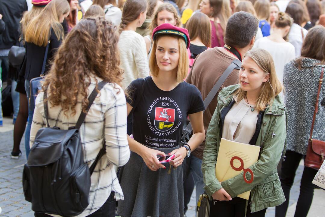 Šventinė VU dėstytojų ir studentų eisena