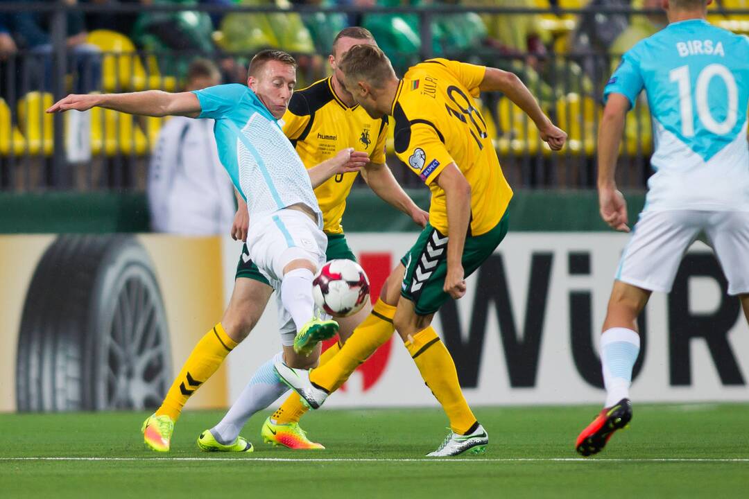 Futbolas: Lietuva – Slovėnija 2:2