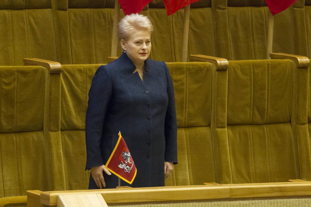 Naujas Seimas susirinko į pirmąjį posėdį