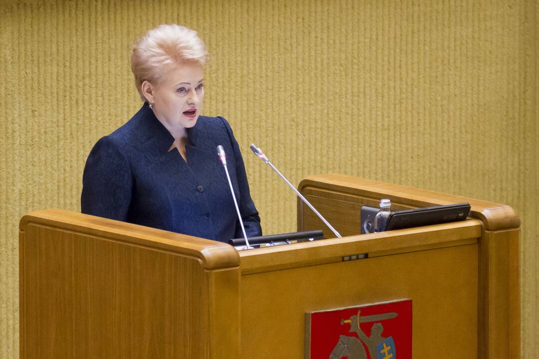 Naujas Seimas susirinko į pirmąjį posėdį