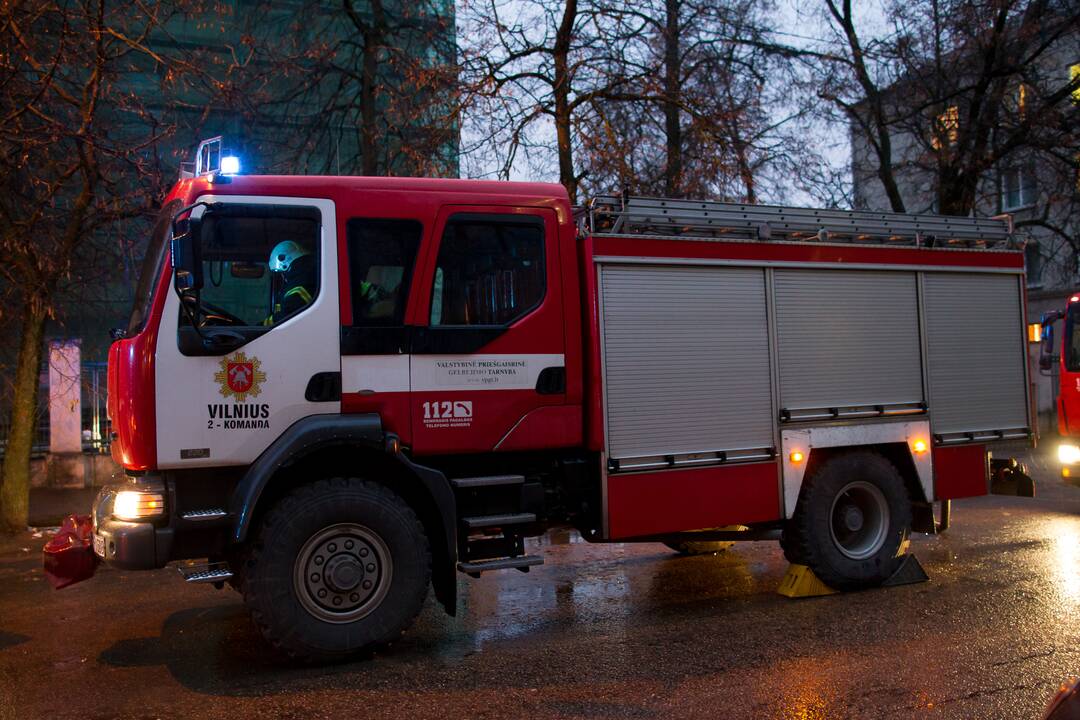 Gaisras Vilniaus vidurinėje mokykloje