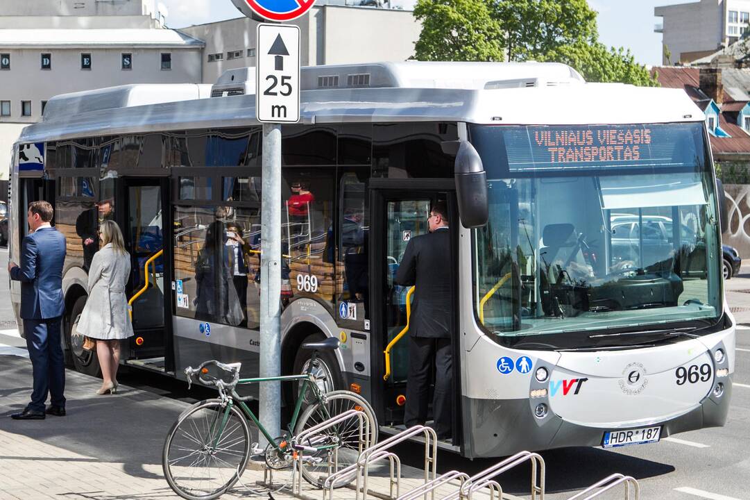 Vilniaus gatvėse – nauji autobusai