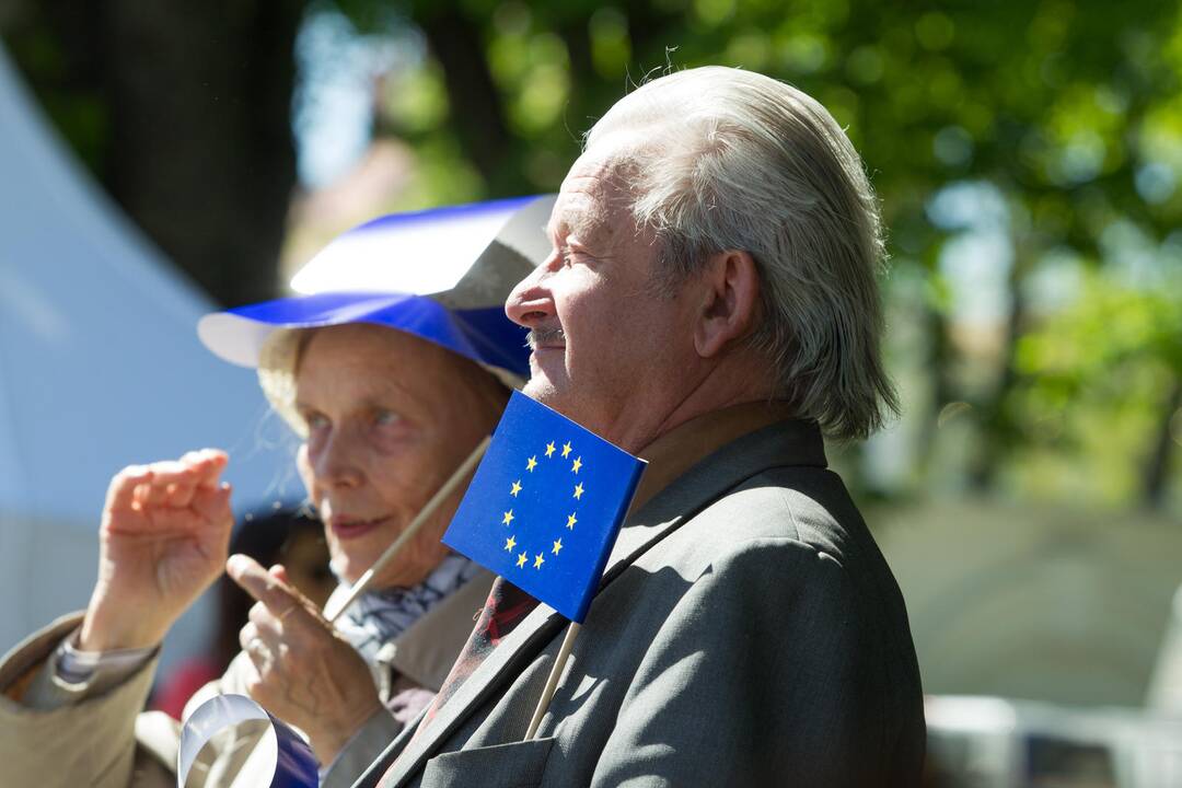 Vilniuje surengta akcija „Padovanok savo šypseną Europai“