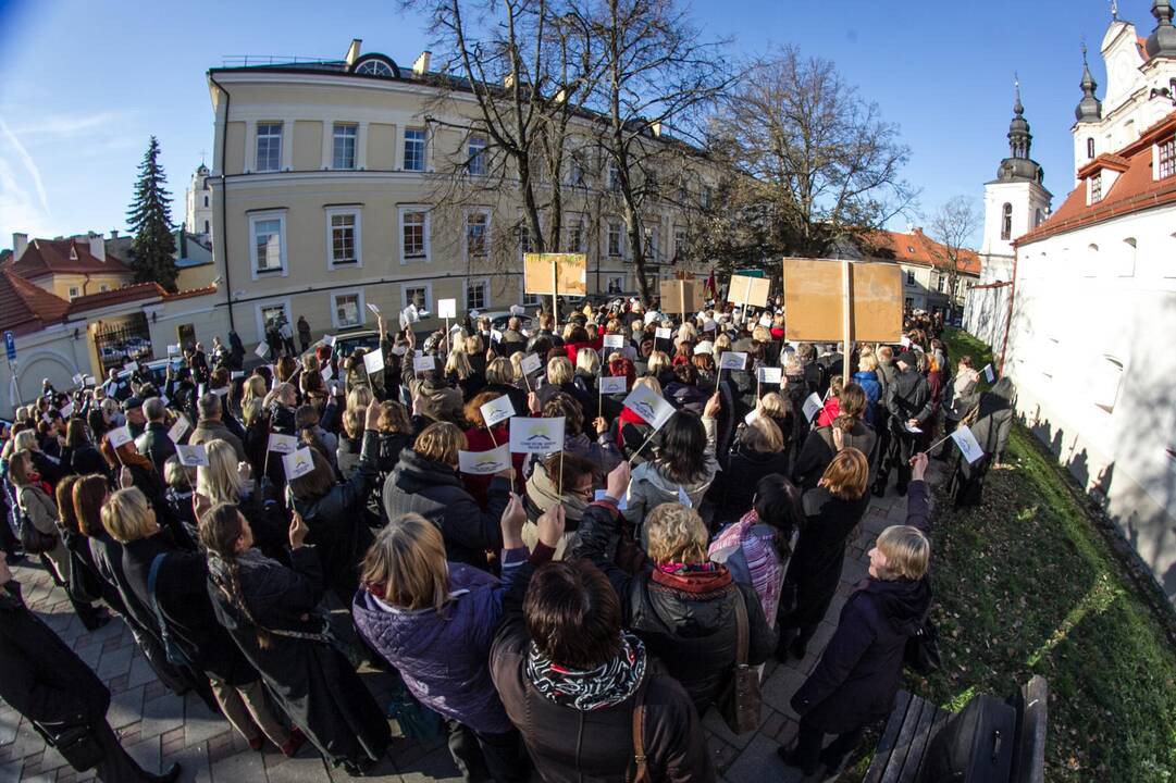 Mokytojai susirinko į mitingą