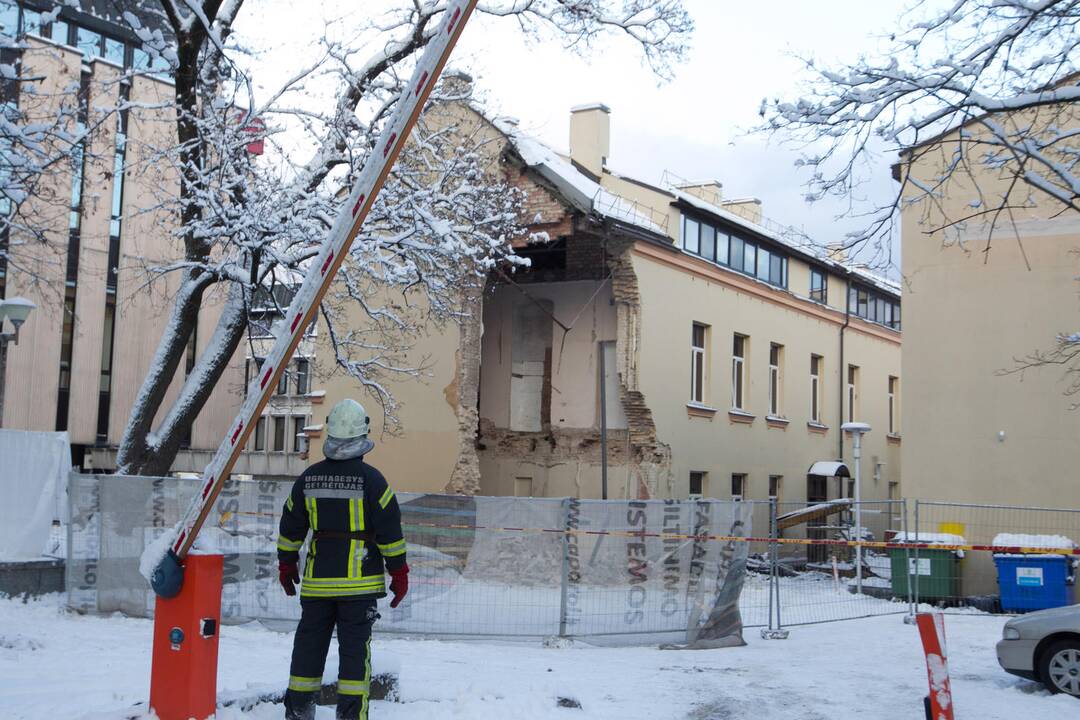 Vilniaus centre įgriuvo pastatas