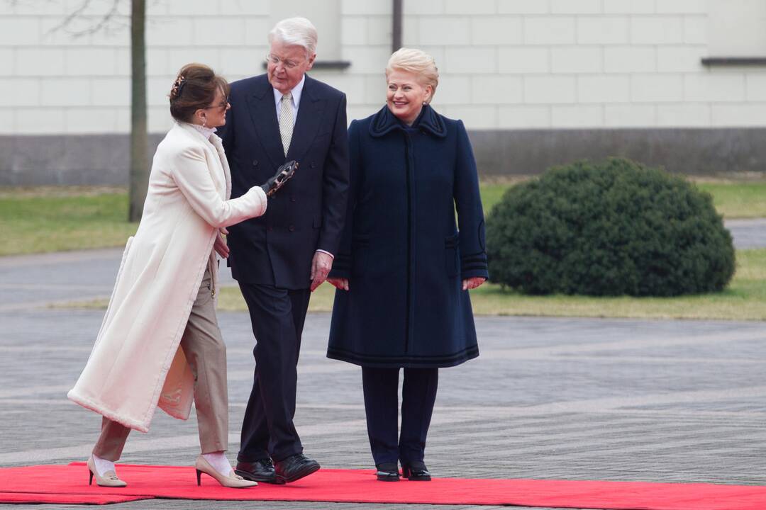 Lietuvoje vieši Islandijos prezidentas