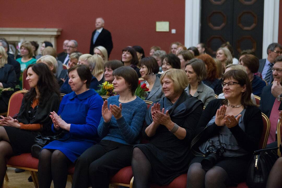 „Auksinės mediko širdies“ apdovanojimai