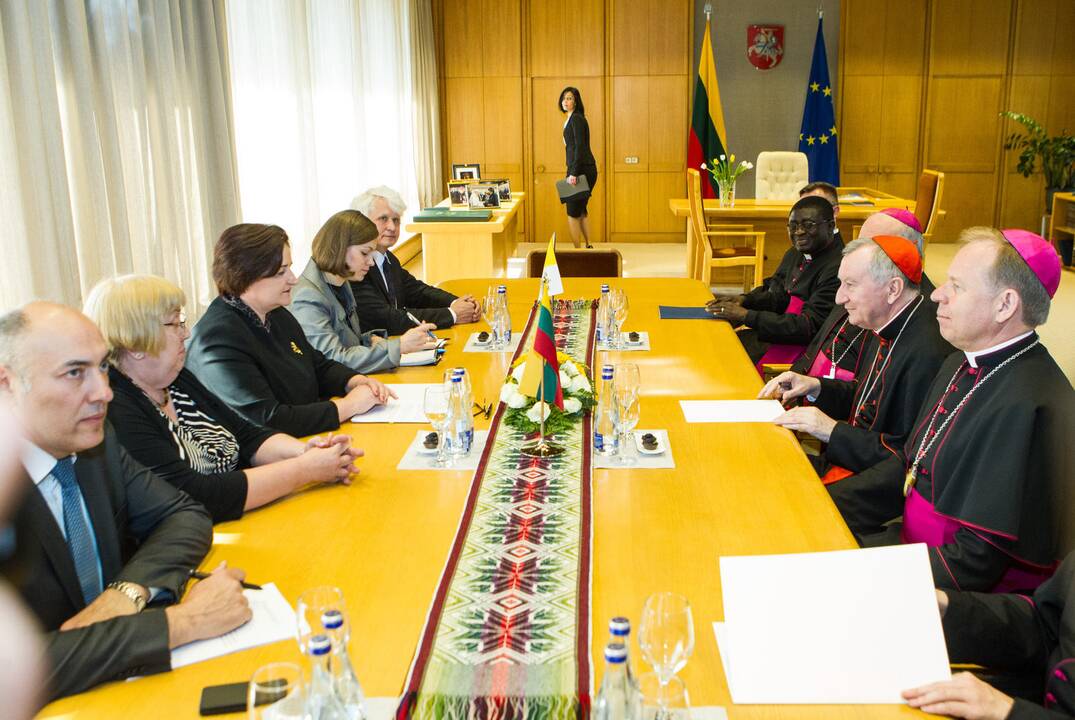 Lietuvoje lankosi Vatikano valstybės sekretorius