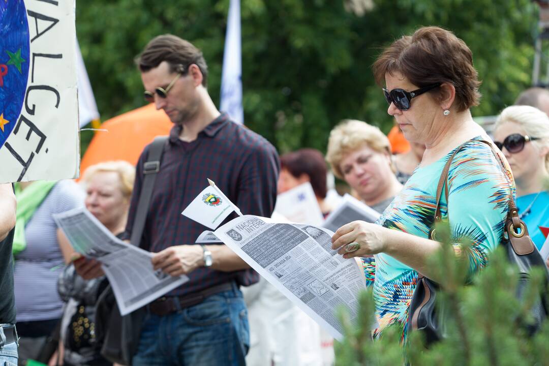 Profsąjungų mitingas prie Seimo