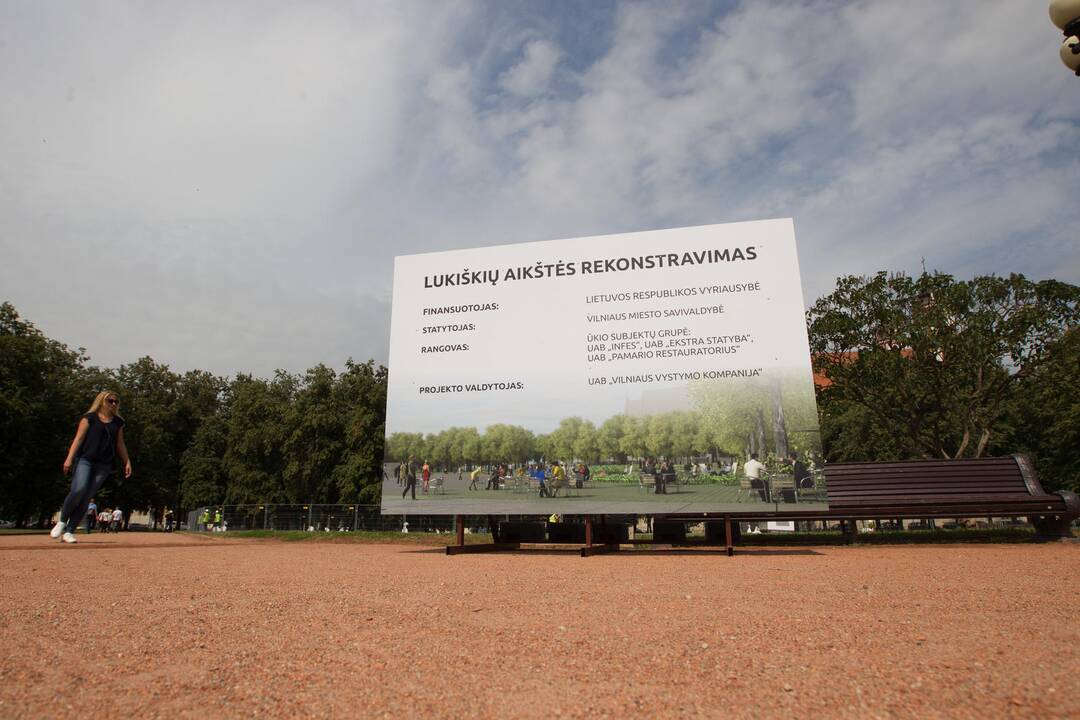 Prasideda Lukiškių aikštės atnaujinimo darbai