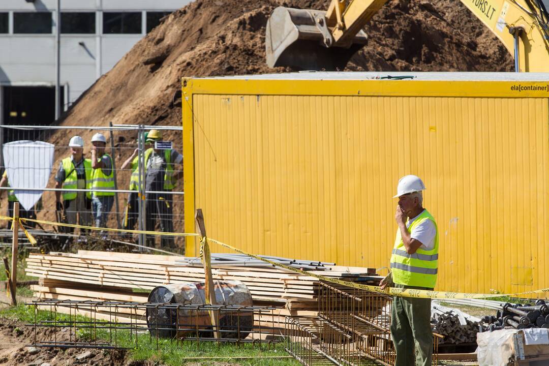 Prasidėjo Fabijoniškių baseino statybos