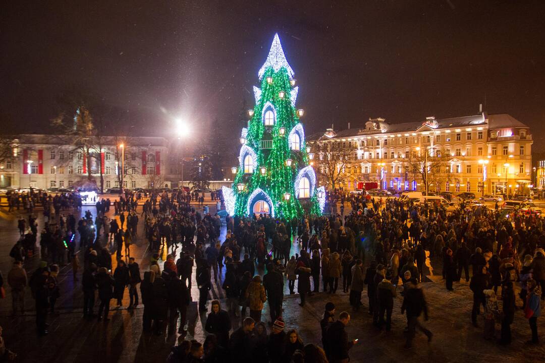 Vilniečiai švenčia 2016-ųjų metų sutiktuves