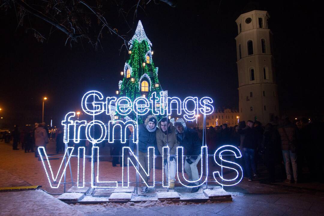 Vilniečiai švenčia 2016-ųjų metų sutiktuves