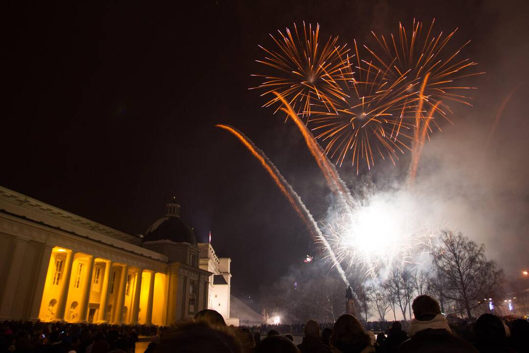 Vilniečiai švenčia 2016-ųjų metų sutiktuves