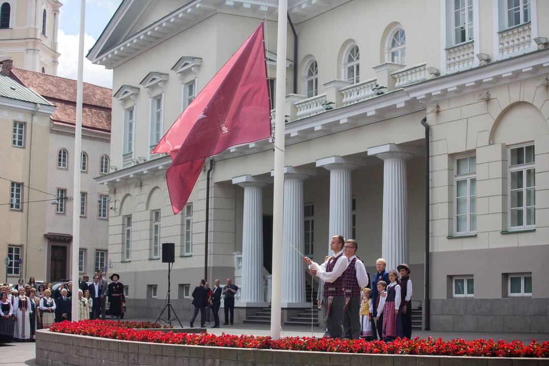 D. Grybauskaitė paskelbė Dainų šventės pradžią