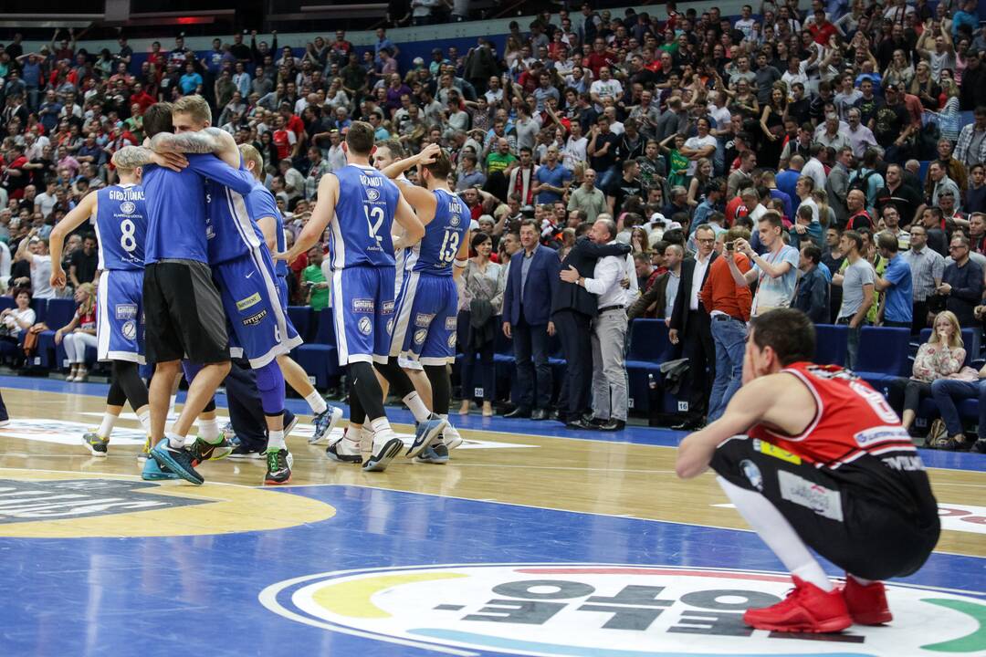 LKL pusfinalis: „Lietuvos rytas“ – „Neptūnas“ 72:73