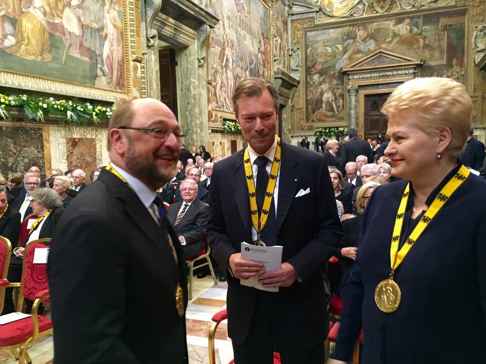 D. Grybauskaitė dalyvavo popiežiaus apdovanojimo ceremonijoje