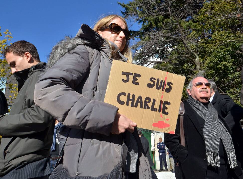 Pasaulis gedi „Charlie Hebdo“ aukų