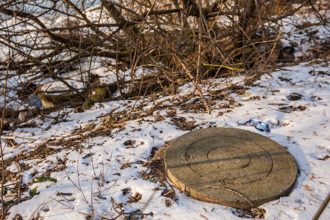 Mirtini spąstai – po storu betono dangčiu