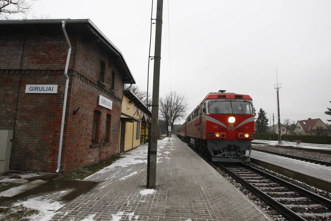 Nesilaiko: net ir prisijungusi prie Geros verslo praktikos, įvedant eurą, memorandumo bendrovė "Lietuvos geležinkeliai" nepaisė įsipareigojimų nedidinti kainų už tam tikras paslaugas.