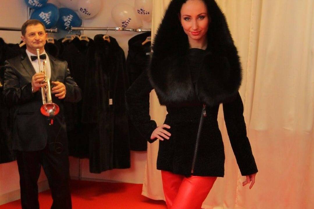 Pramogų verslo atstovai neatsispyrė kailiams ir odiniams drabužiams