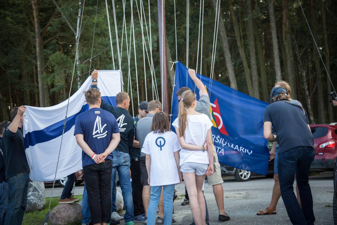 Iškilmingai atidaryta jubiliejinė regata