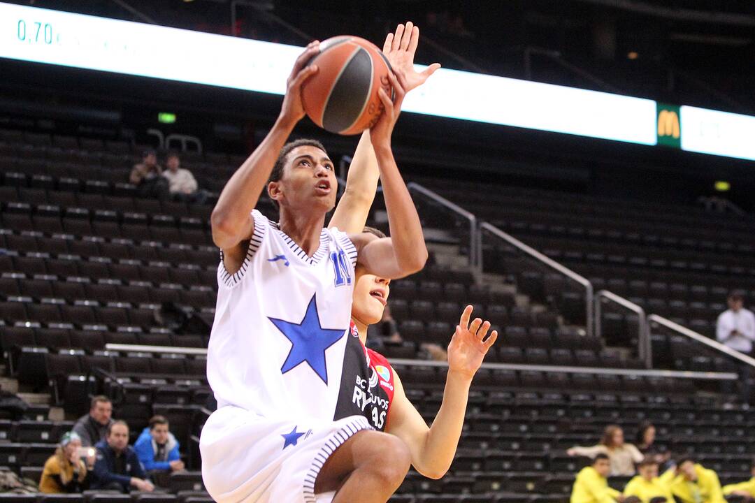 Jaunimo Eurolyga: „L. rytas“ – „Stellazzurra“ 76:55