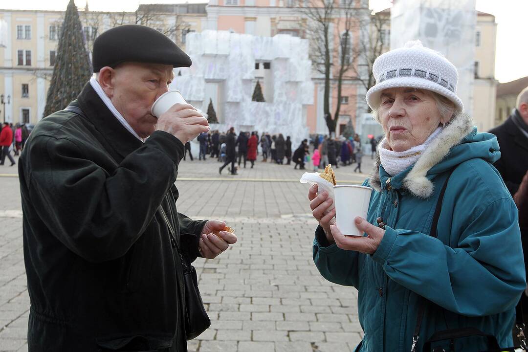 Antroji Kalėdų diena prie Kauno eglės