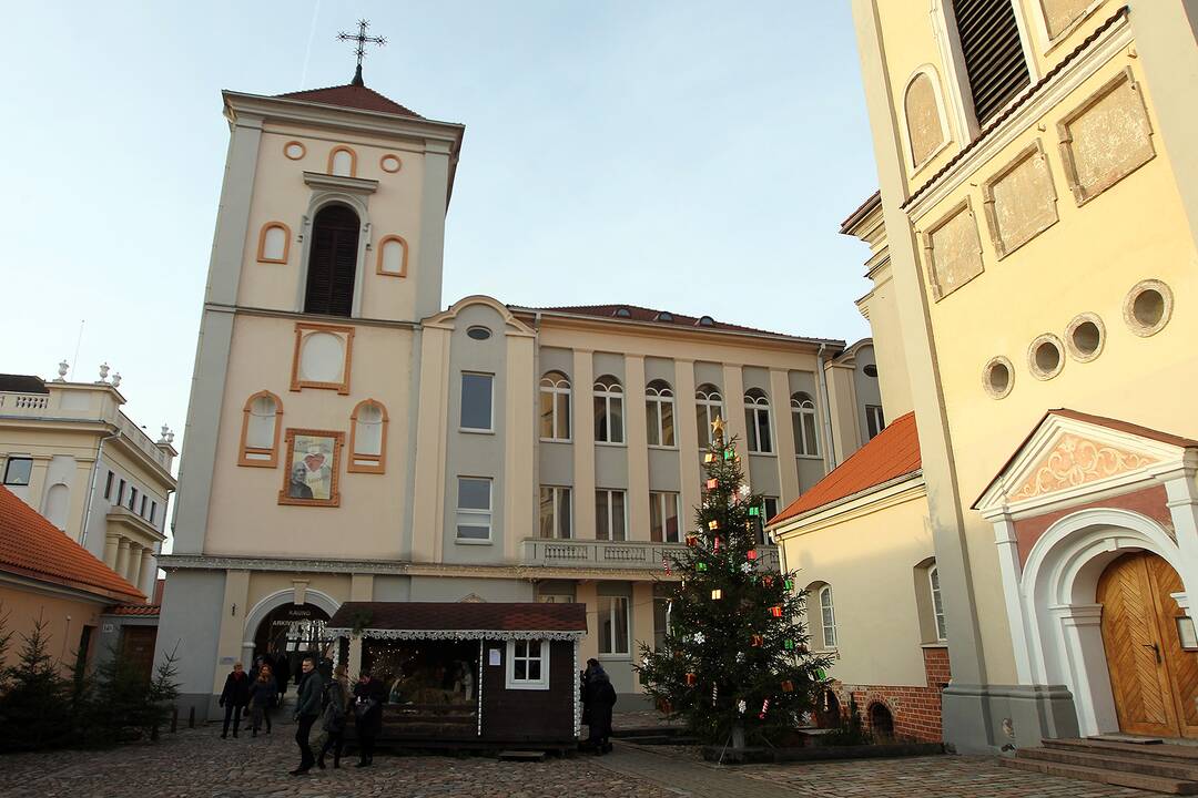 Antroji Kalėdų diena prie Kauno eglės