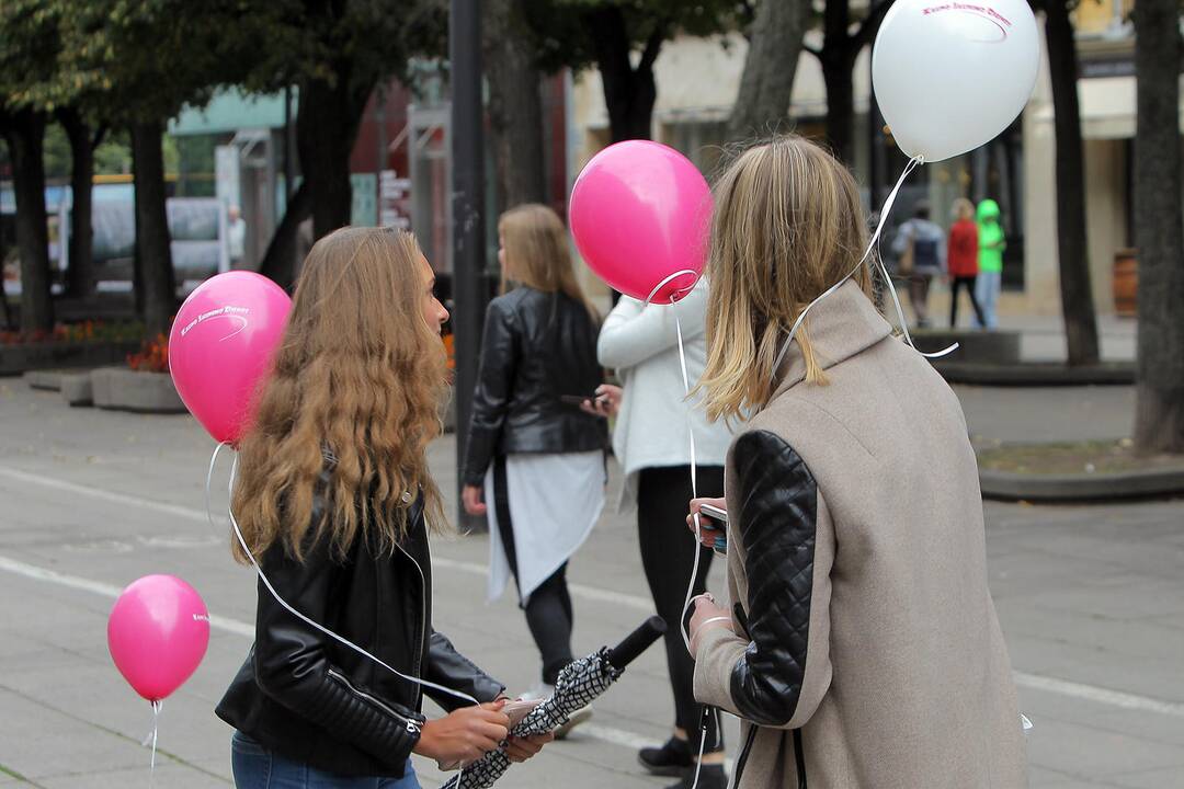 Kauno jaunimo dienų balionai Laisvės alėjoje