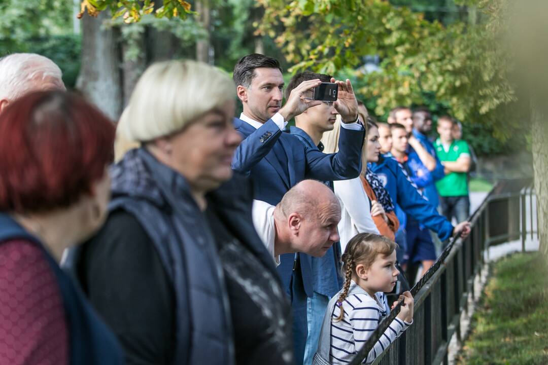 Futbolininkai sutvarkė stumbryną