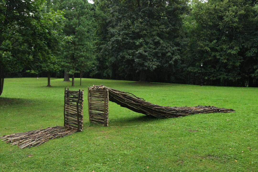 Tarptautinis žemės meno festivalis "Land Art Raudondvaris"