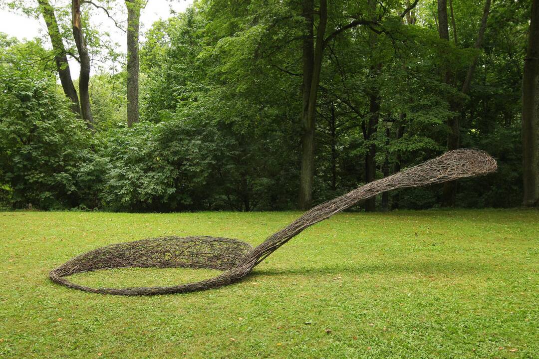 Tarptautinis žemės meno festivalis "Land Art Raudondvaris"