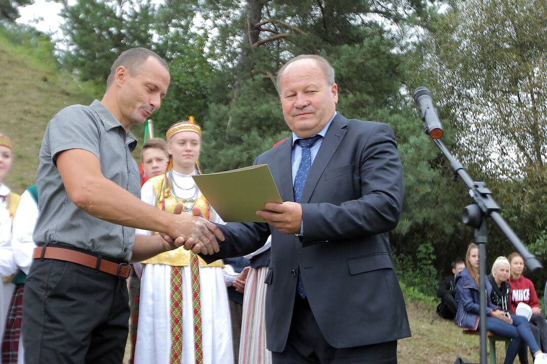 Paveldo dienos Lantainių piliakalnyje