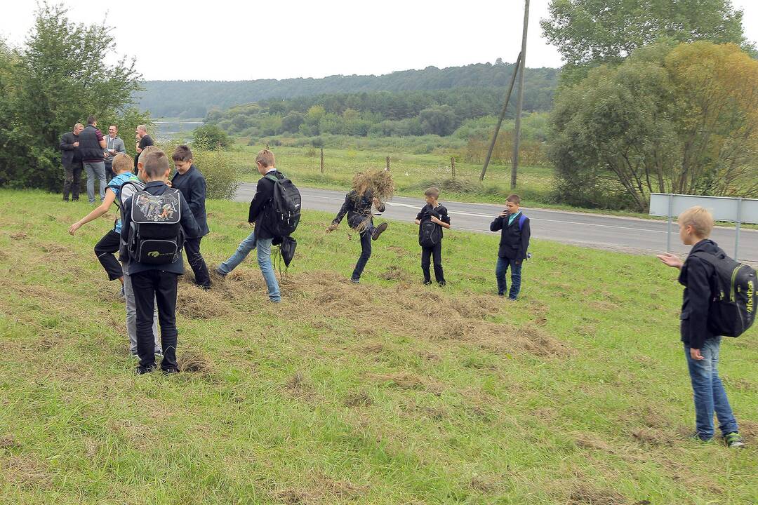 Paveldo dienos Lantainių piliakalnyje