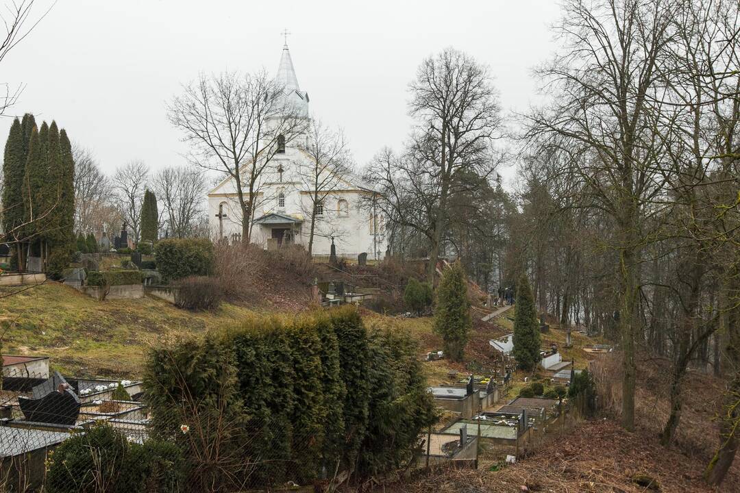 Lapių bažnyčios šlaitas