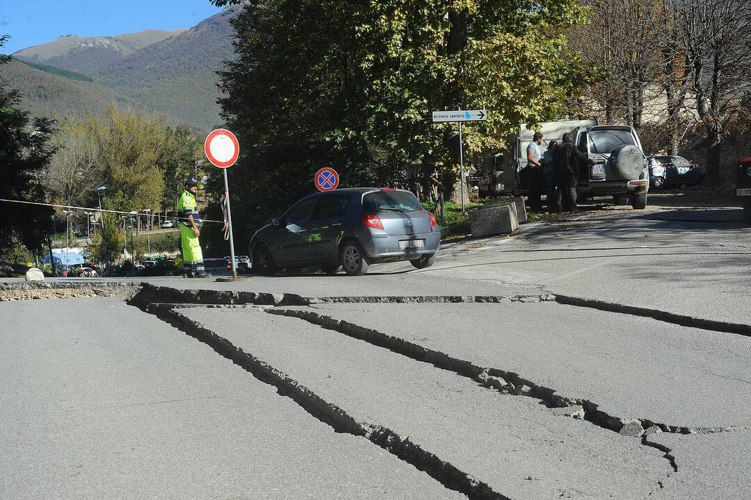 Italiją sukrėtė žemės drebėjimas