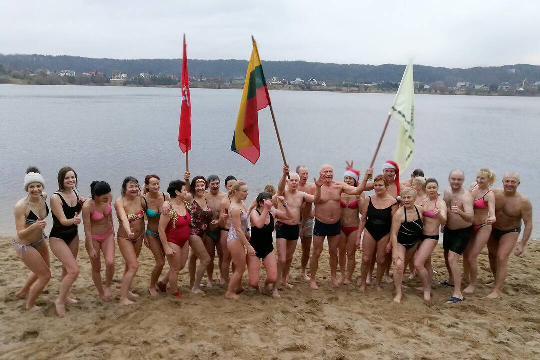 Naujametinės sveikuolių maudynės Kaune