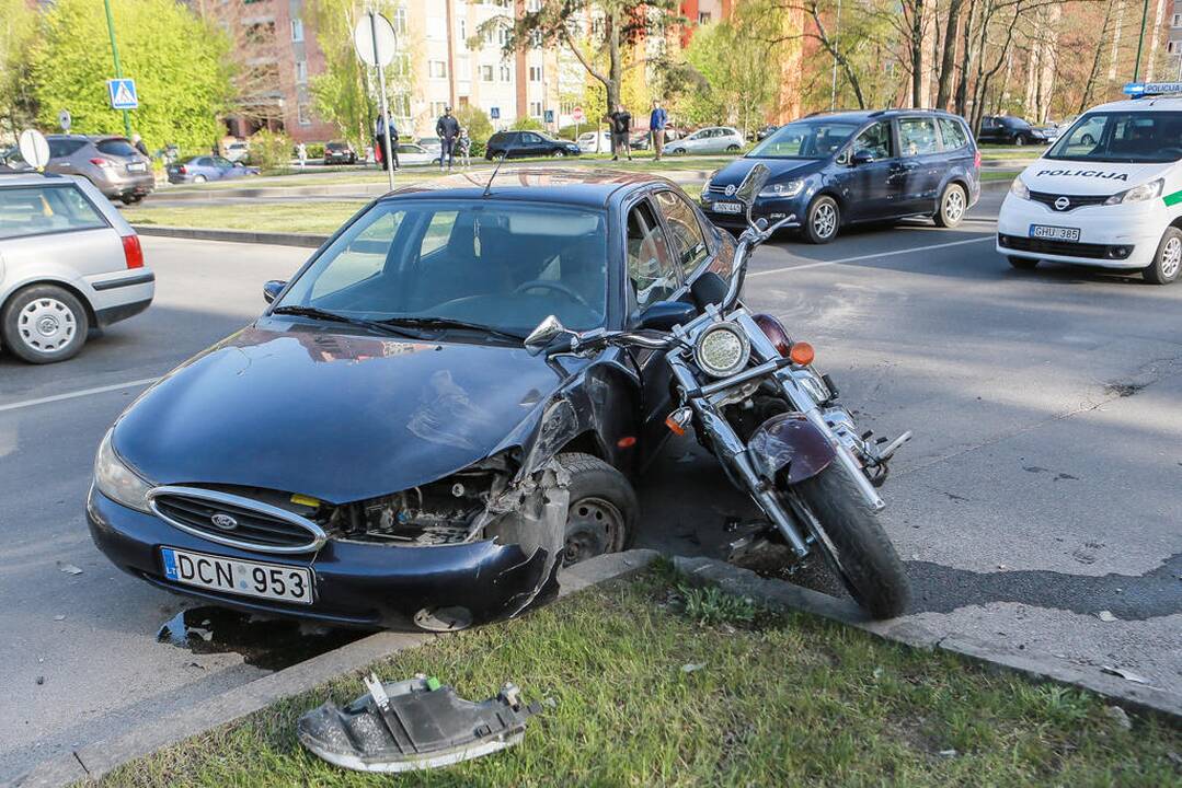 Autoįvykiuose dalyvavo motociklai