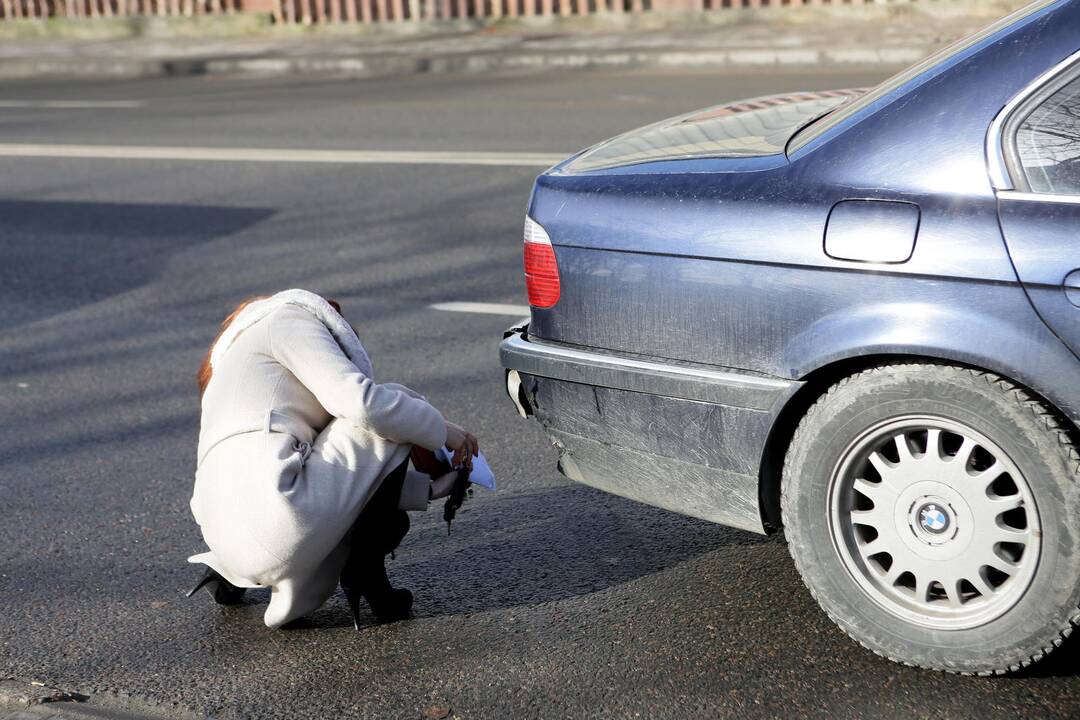 Minijos gatvėje susidūrė trys automobilaii