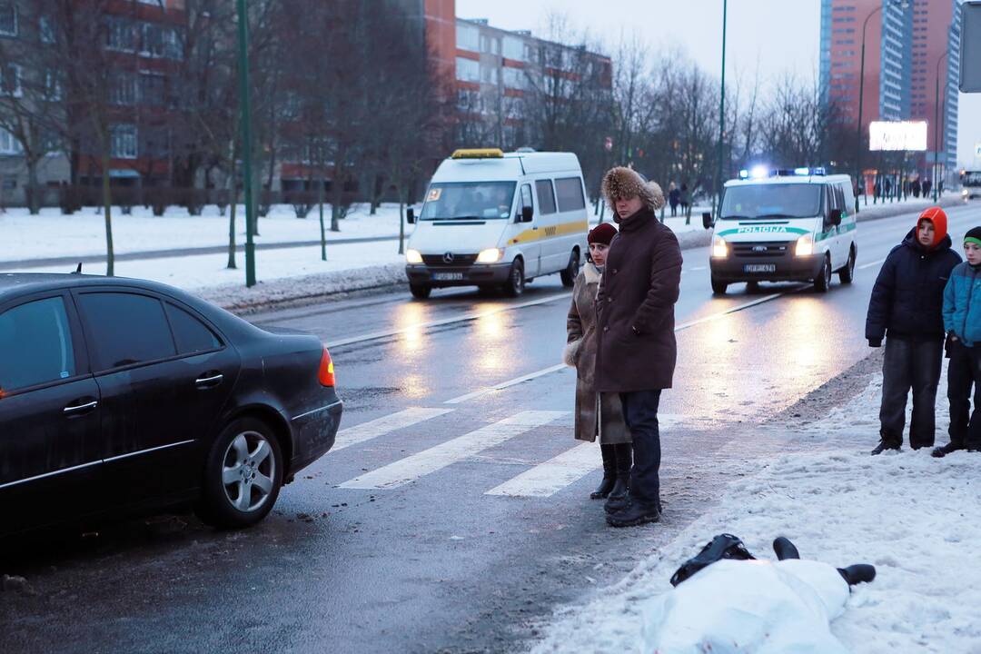 Automobilis mirtinai sužalojo pėsčiąją