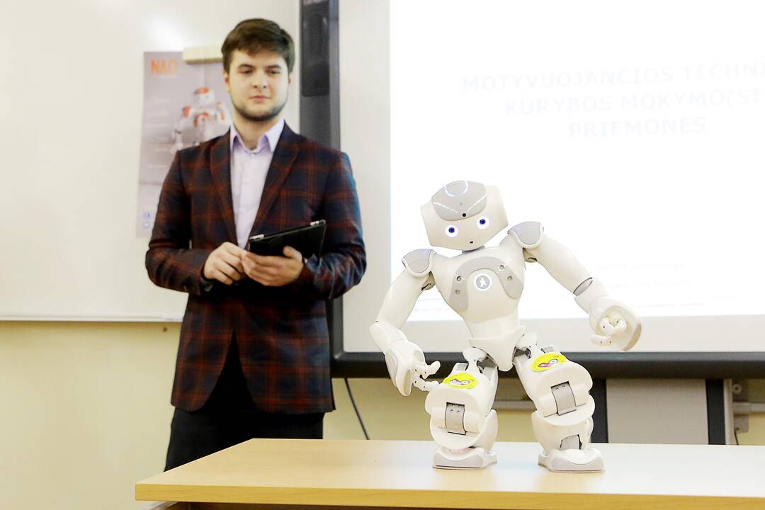 Klaipėdos universitetas bendradarbiaus su Robotikos akademija