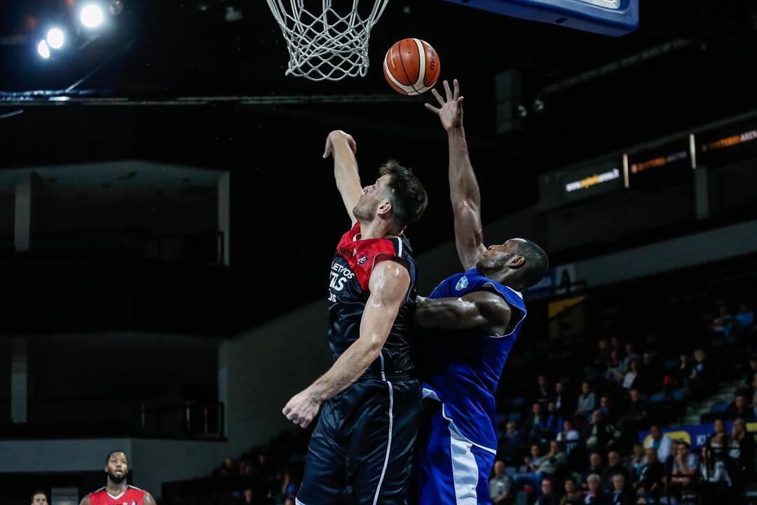 "Neptūnas" - "Lietuvos rytas" 82:94