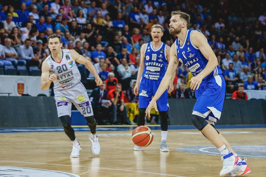 "Neptūnas" - "Lietuvos rytas" 49:67