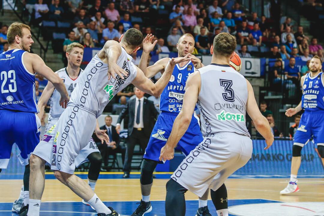 "Neptūnas" - "Lietuvos rytas" 49:67