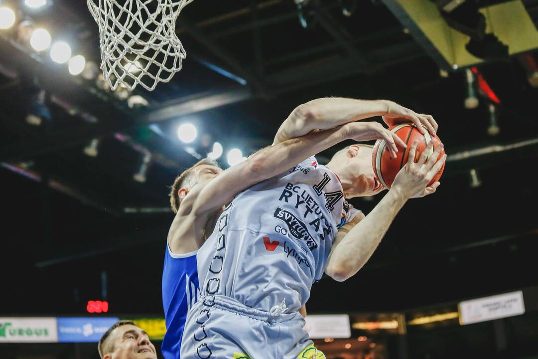 "Neptūnas" - "Lietuvos rytas" 49:67