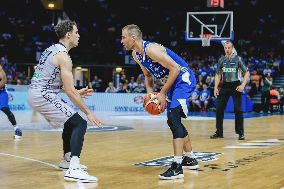 "Neptūnas" - "Lietuvos rytas" 49:67